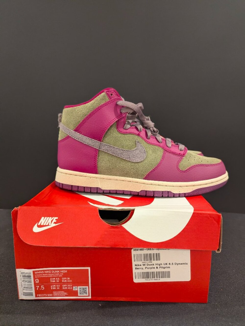 WMNS Nike Dunk High - Sz 9W - Dynamic Berry / Grand Purple Heather